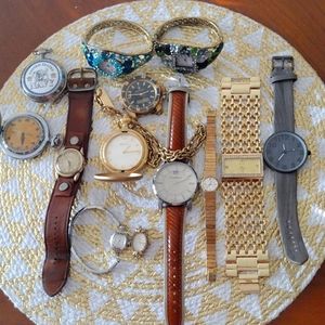 Watch bundle for parts.